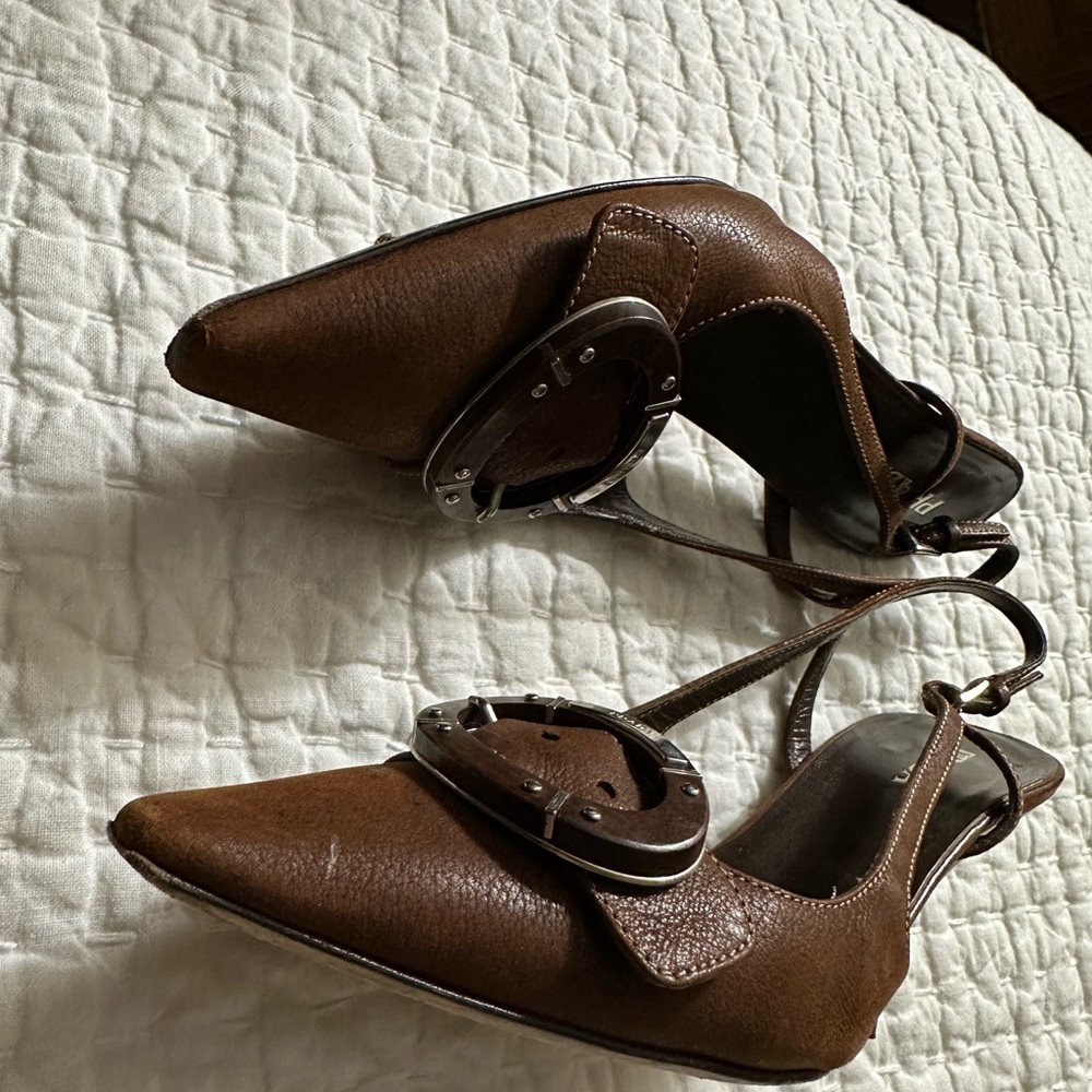 Prada heels - Picture 3 of 3